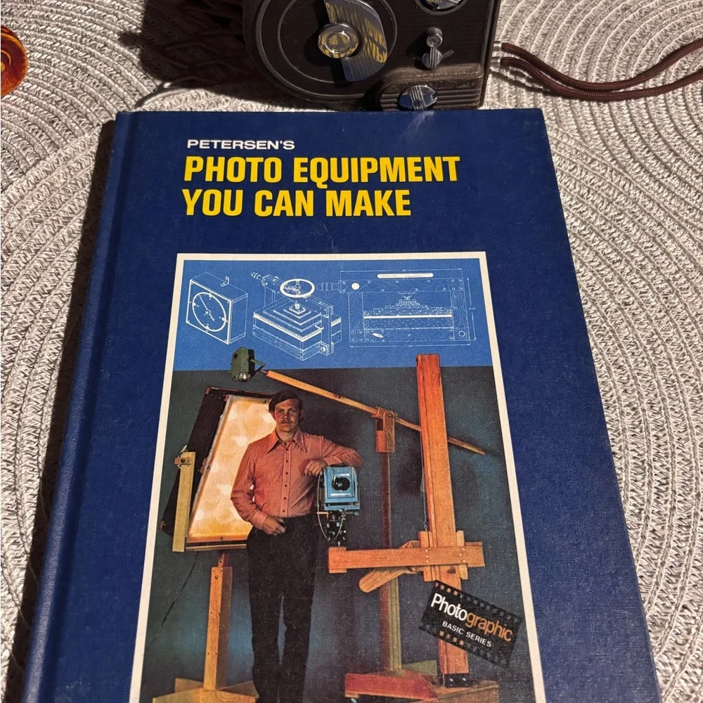 Petersen's Guide to Photo Equipment You Can Make by Parry C. Yob. RARE VTG book